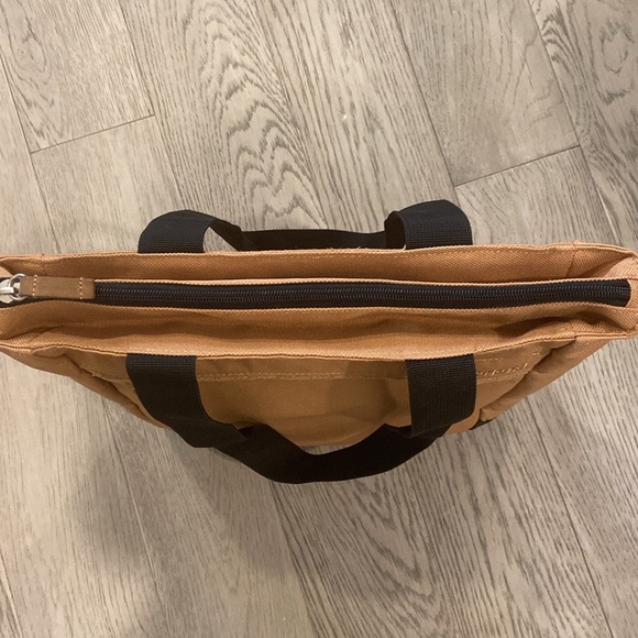 Timberland Brown Laptop Bag with Durable Fabric and Zipper Closure - Picture 3 of 12